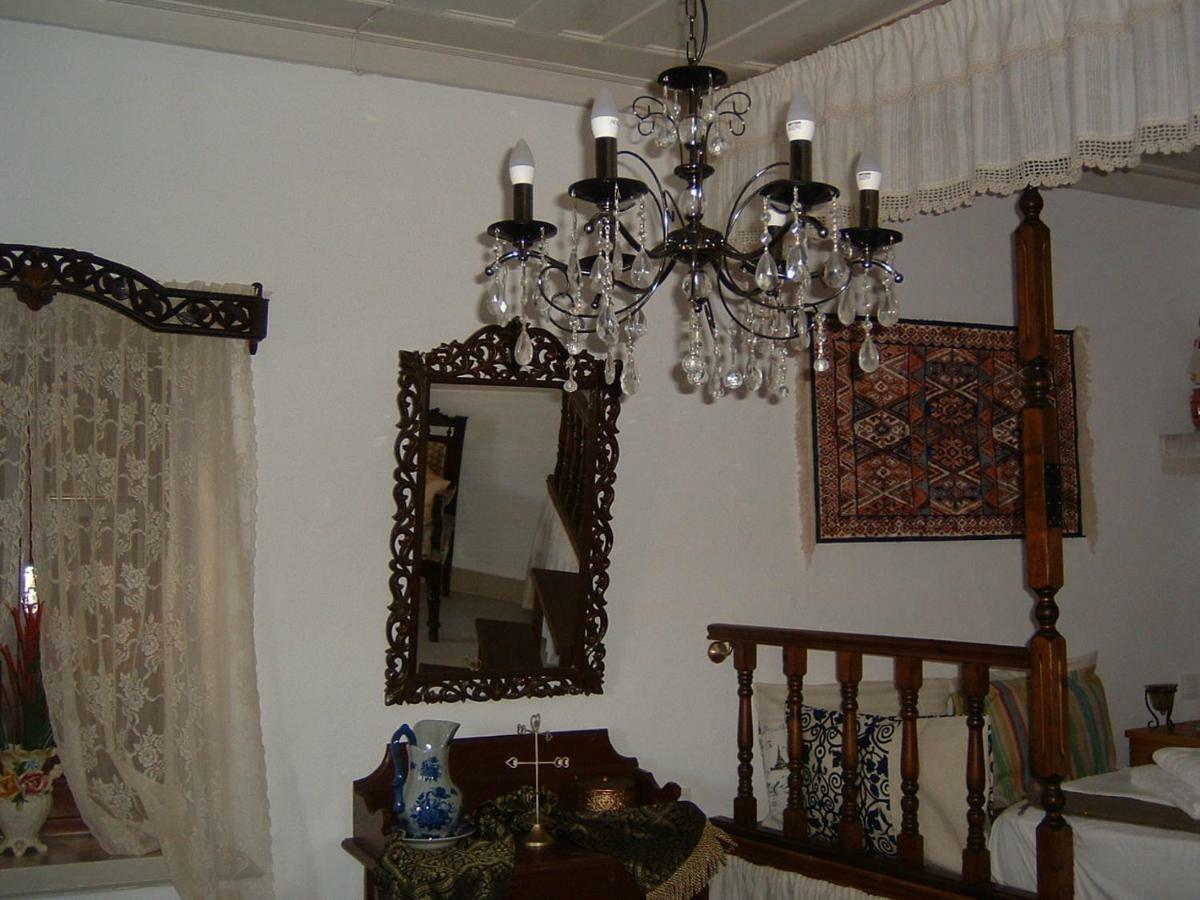 Yiayia'S Home Χάλκη Εξωτερικό φωτογραφία