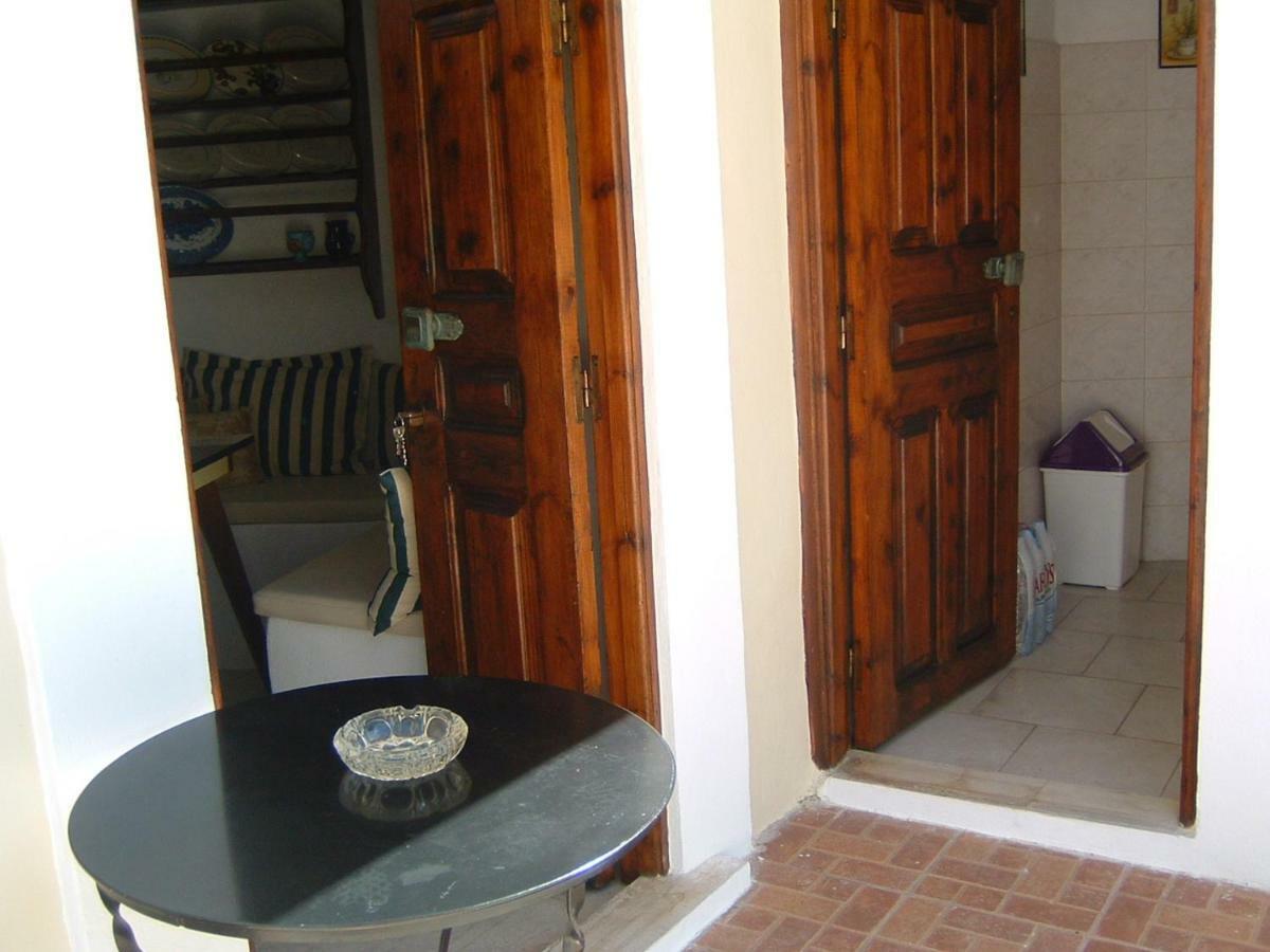 Yiayia'S Home Χάλκη Εξωτερικό φωτογραφία