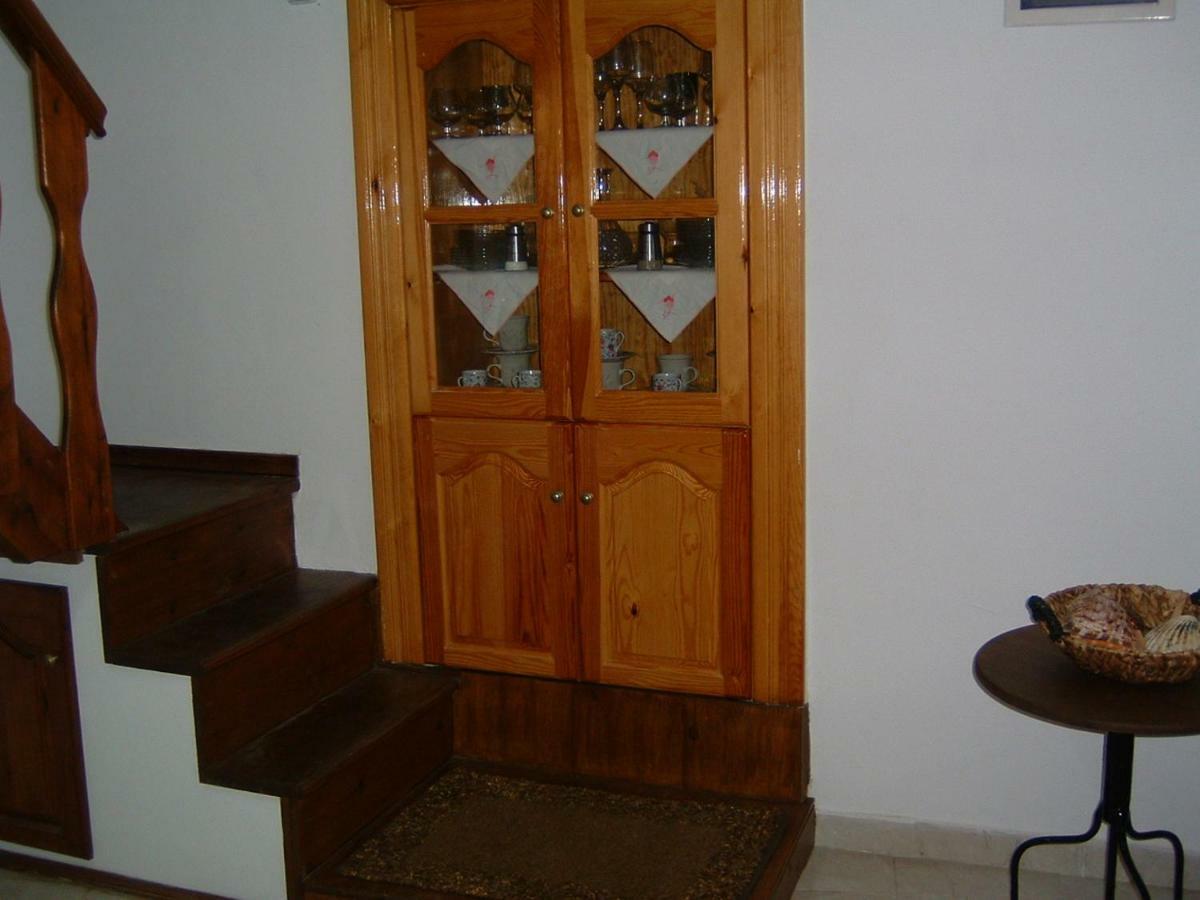 Yiayia'S Home Χάλκη Εξωτερικό φωτογραφία