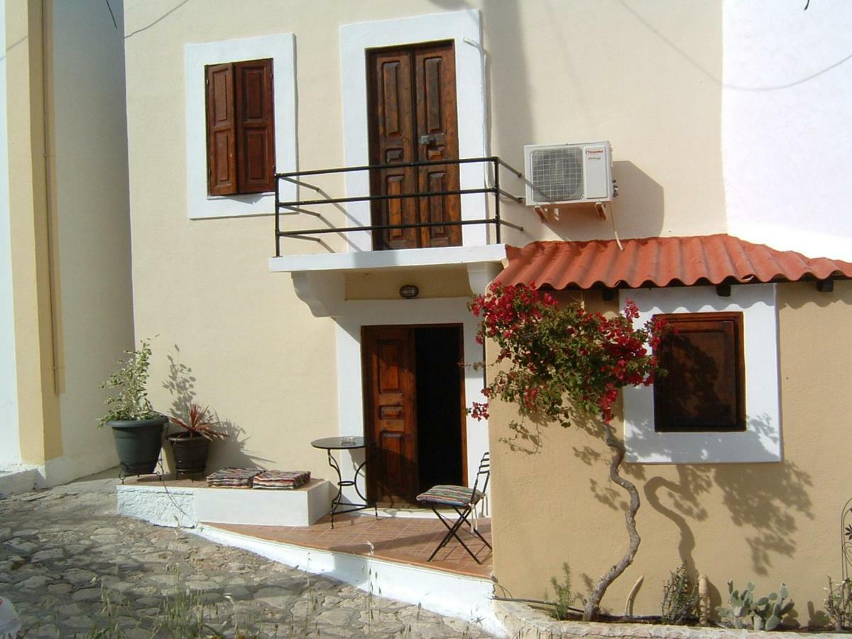 Yiayia'S Home Χάλκη Εξωτερικό φωτογραφία